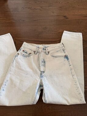 Levi's Light Wash Bleached Straight Women's Jeans
